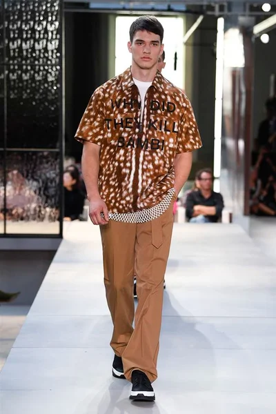 Look 97